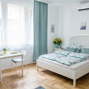 harrisone.inbudapesthotels.com/